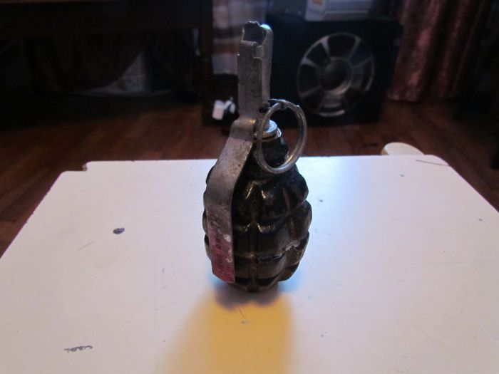 Bakıda şirkətin anbarından qumbaralarla dolu qutu tapıldı ƏMƏLİYYAT