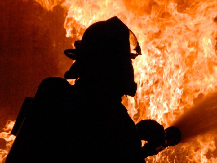 Sumqayıtda güclü yanğın: yük maşını, balıqçı qayığı kül oldu Yaralı var