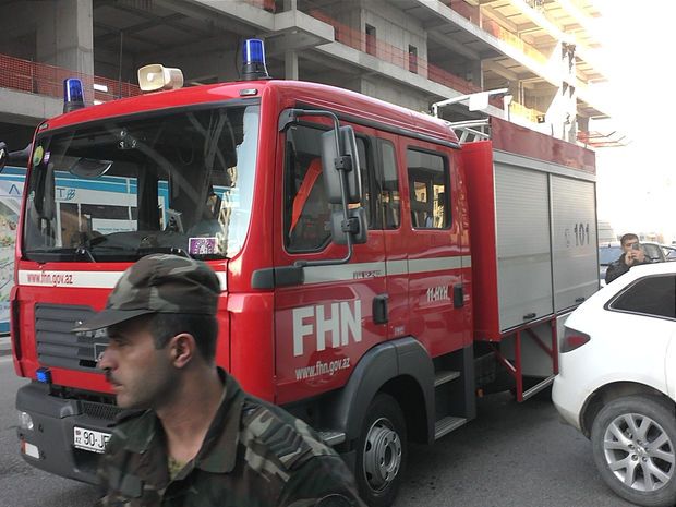 “Caspian Plaza” yanır