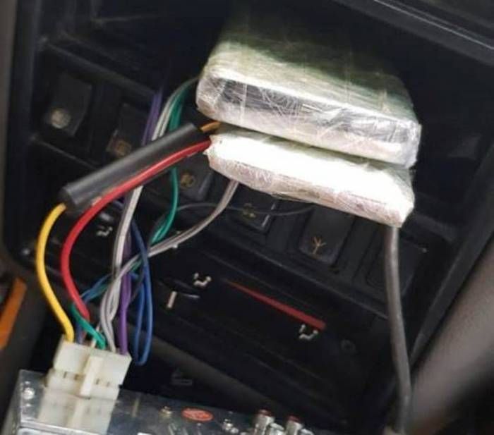 Gömrükdən gizlədilən telefonlar görün hardan çıxdı FOTO