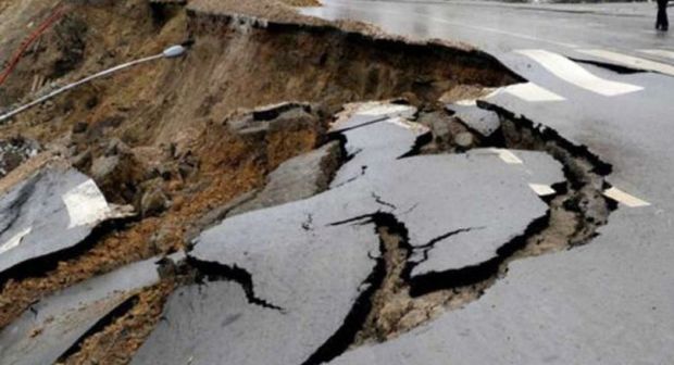 Azərbaycanda sürüşmə zonaları aktivləşib, yollar çöküb RƏSMİ