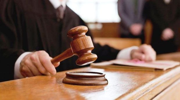 Sabiq deputatla birlikdə həbs olunan şəxs məhkəməyə müraciət edib