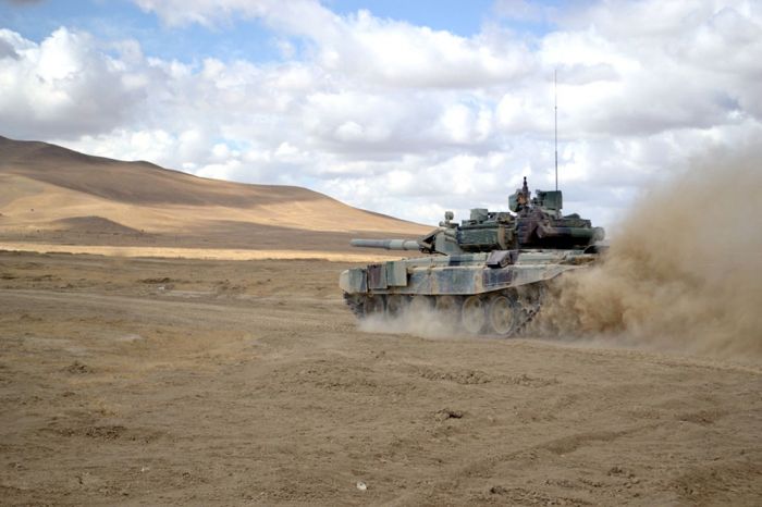 Azərbaycan ordusu ən yaxşı tankçılarını seçir - VİDEO - FOTOLAR