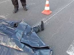 Avtomobil piyadanı vurdu