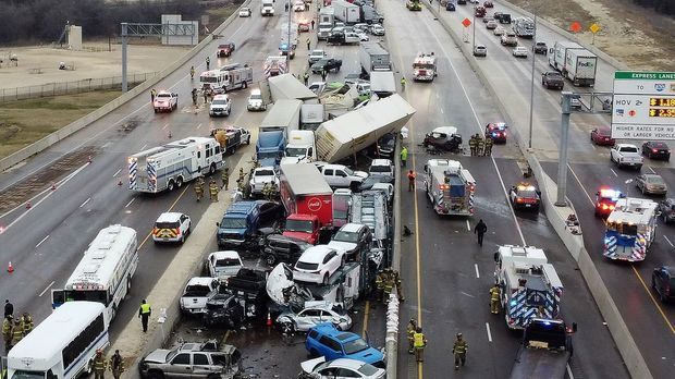 ABŞ-da ağır yol qəzası: 133 avtomobil bir-birinə çırpıldı - YENİLƏNİB + VİDEO