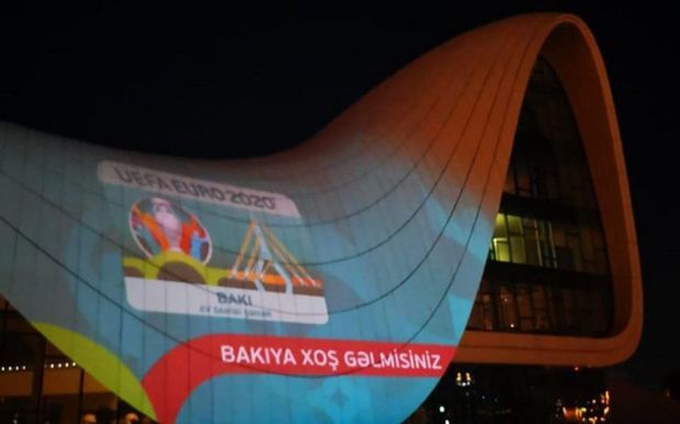 Heydər Əliyev Mərkəzi üzərində AVRO-2020 iştirakçılarının görüntüləri nümayiş etdirilib - FOTO