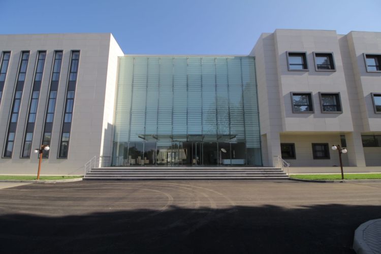 Mərkəzi Xəstəxananın baş direktoru işdən çıxarıldı 