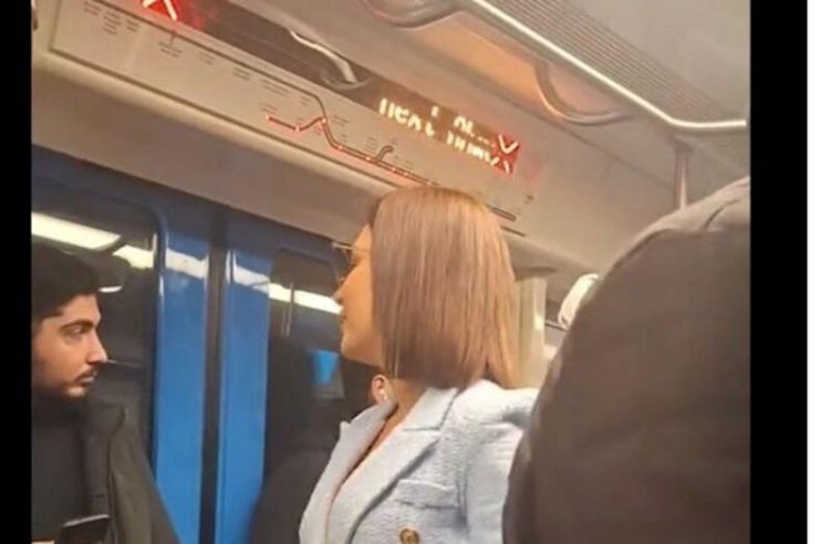 Əməkdar artistin gəlininin Bakı metrosunda bu hərəkəti gündəm oldu