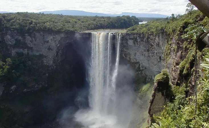 Azərbaycanda yeni şəlalə aşkarlandı