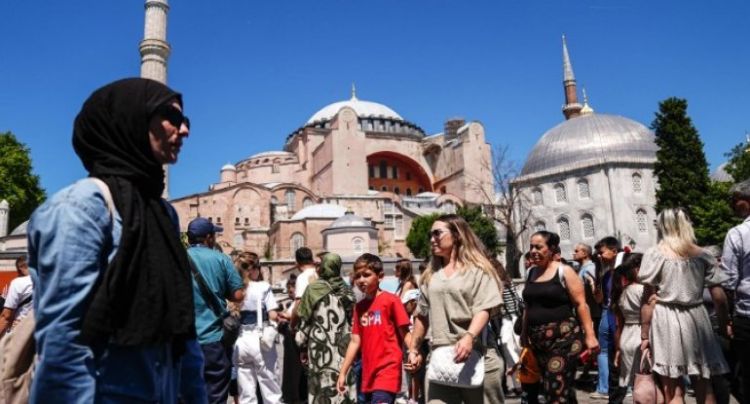 200 min nəfər Türkiyə səfərini təcili ləğv etdi  - SƏBƏB