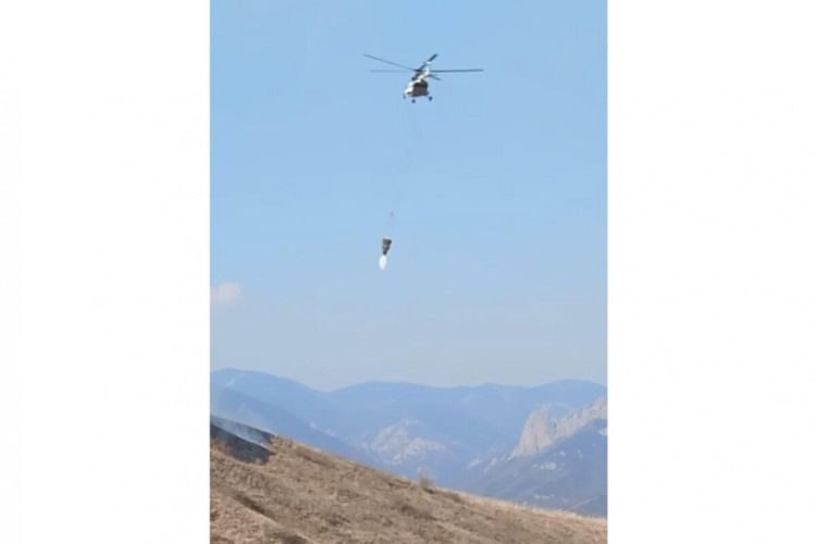 Kəlbəcər və Laçına helikopterlər cəlb olundu  - Yanğın davam edir