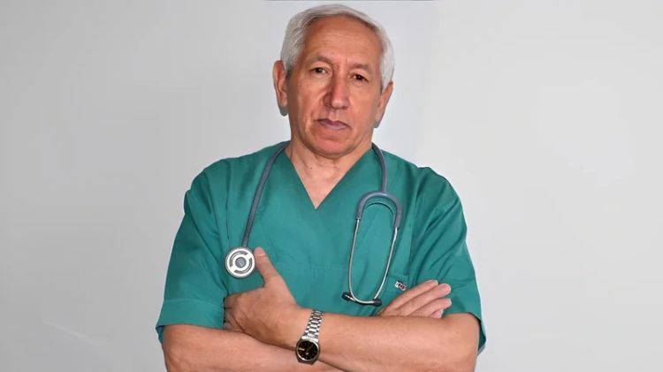 Körpənin ölümünə səbəb olan həkimlə bağlı qərar verildi