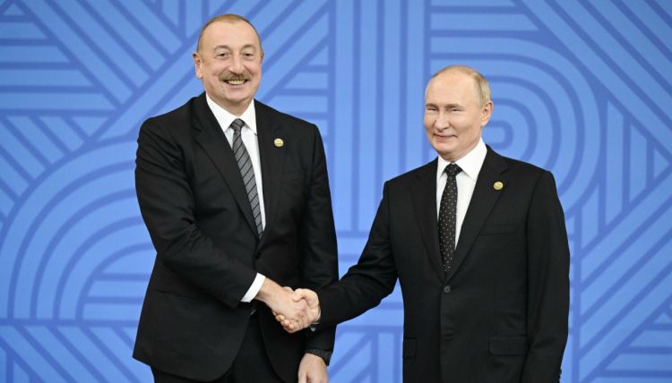 Putin İlham Əliyevi belə təbrik etdi