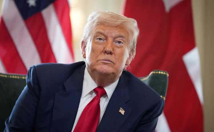 Trampın təyyarəsi İsveçrəyə çatıb