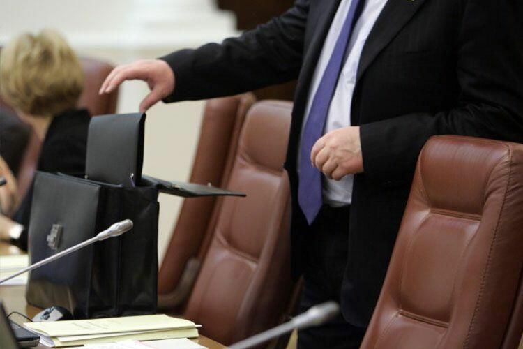 Bu 5 deputata vəzifə verilir  - ADLAR