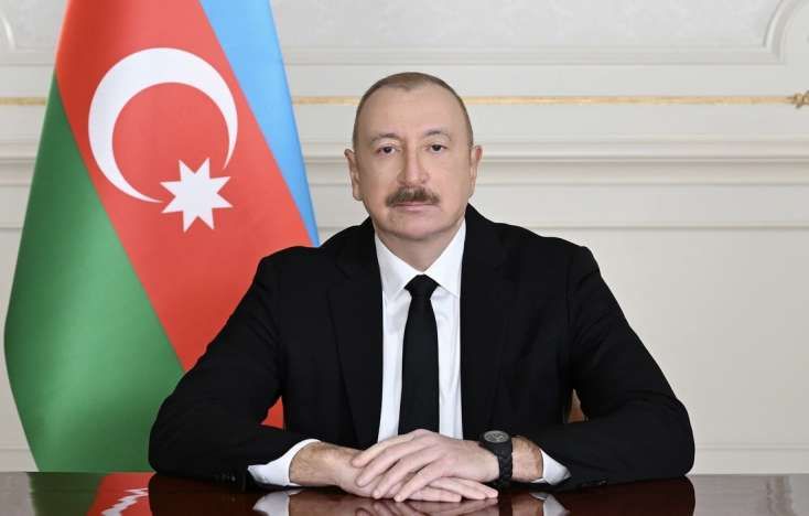 İlham Əliyev Yunanıstan Prezidenti təbrik etdi