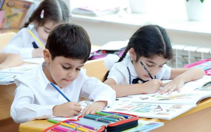 Şagird yerdəyişməsi dayandırılır