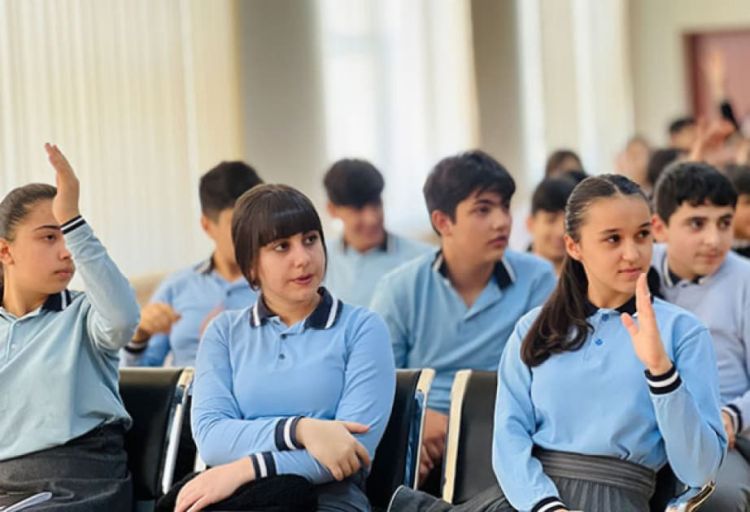 "Azərbaycanın gələcəyi elmdə və dünyəvi düşüncədədir"